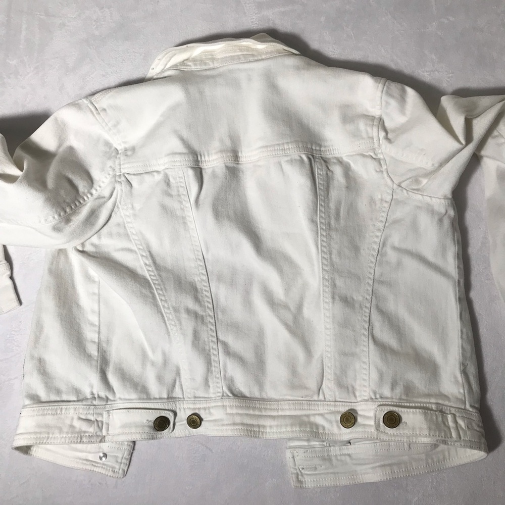 Isaac Mizrahi White Jean Jacket - Picture 2 of 5